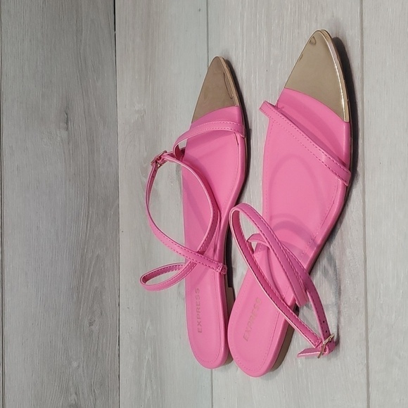 Express Womens Gladiator Flats sandals shoes sz 7 - Picture 1 of 12